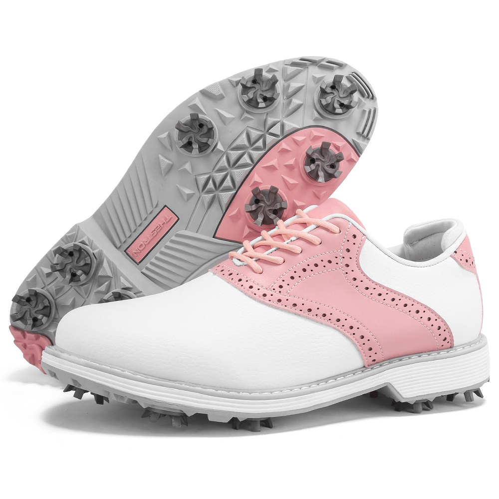 Golf sports shoes are non slip - Golf Equipment Rental avaliação e preço