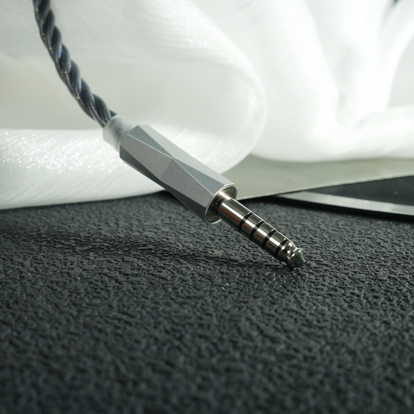 ZiSin-97 IEM cable 4.4 rhodium - Golf Zero avaliação e preço